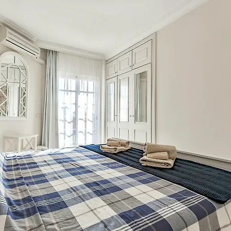 Apartament With Large Terrace In Terrazas Del Duque