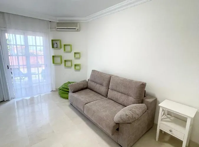 With Large Terrace In Terrazas Del Duque Апартаменты *