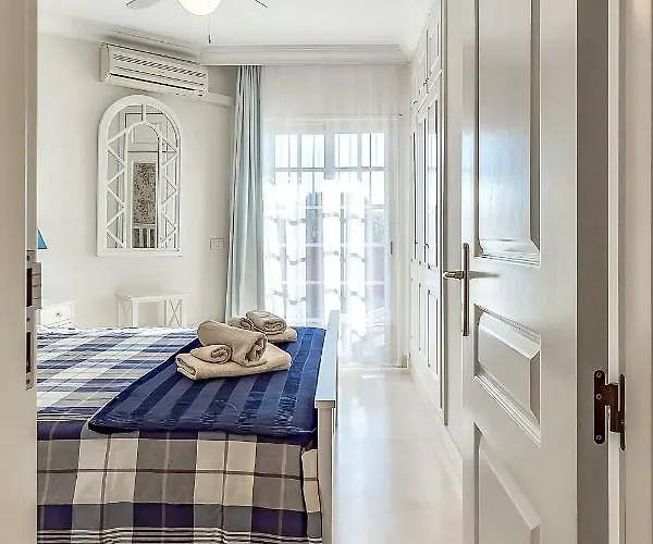 Apartamento With Large Terrace In Terrazas Del Duque