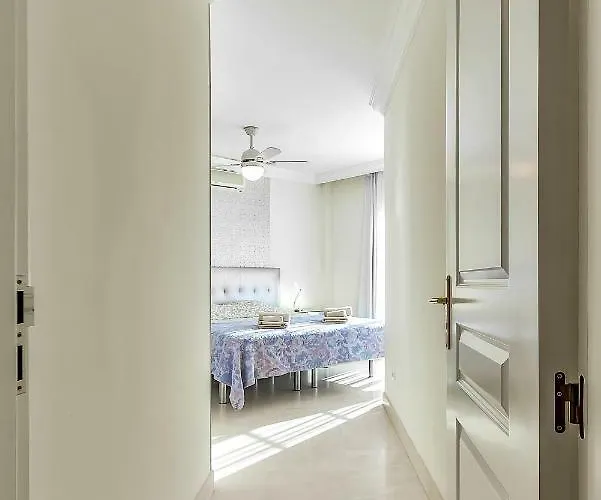 Appartement With Large Terrace In Terrazas Del Duque *